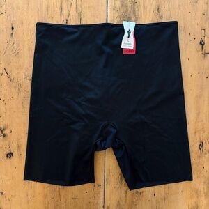 SPANX Simplicity Women’s 2X Black High-Waist Shaping Bike Shorts NWT